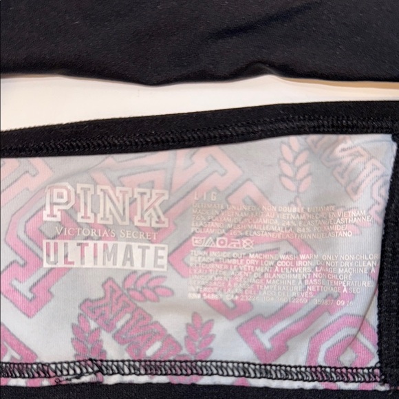 PINK Ultimate Victoria's Secret Black Sports Bra, Sz LG - Picture 2 of 7